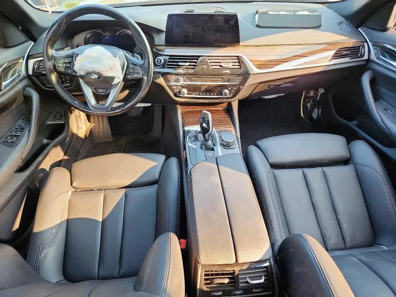 2019 BMW 530 XI  