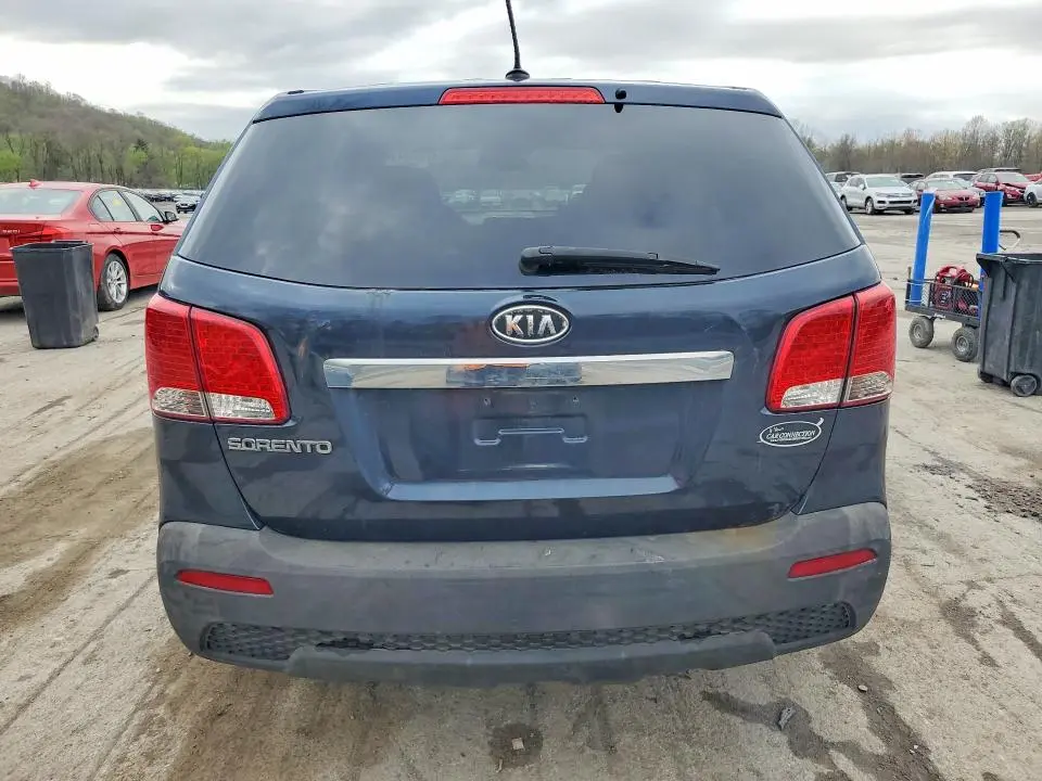 2012 KIA SORENTO LX  