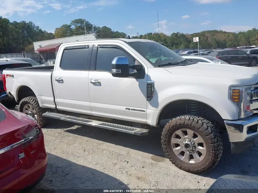 2019 FORD F-250 LARIAT