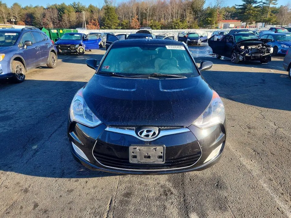 2017 HYUNDAI VELOSTER VALUE EDITION  