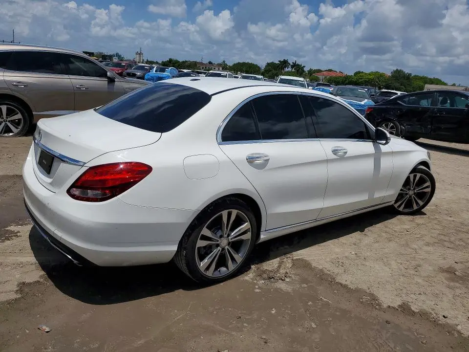 2016 MERCEDES-BENZ C 300  