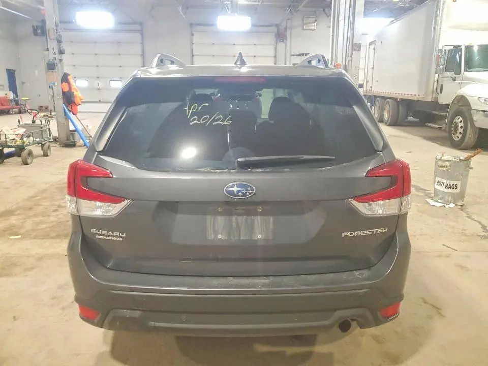 2022 SUBARU FORESTER LIMITED  