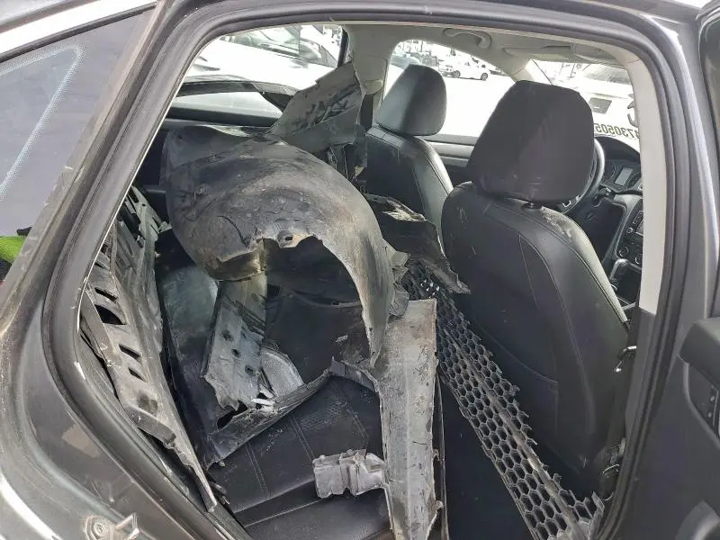 2015 VOLKSWAGEN PASSAT S  