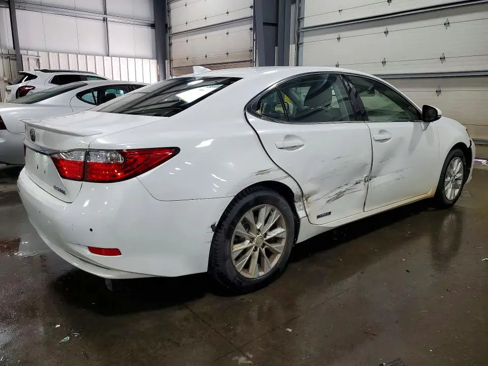 2015 LEXUS ES 300H  