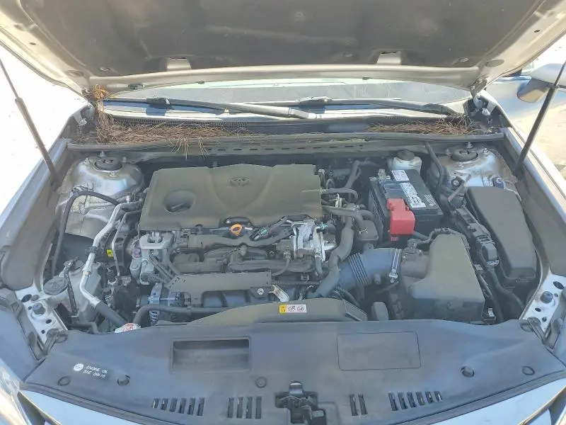 2019 TOYOTA CAMRY XLE  