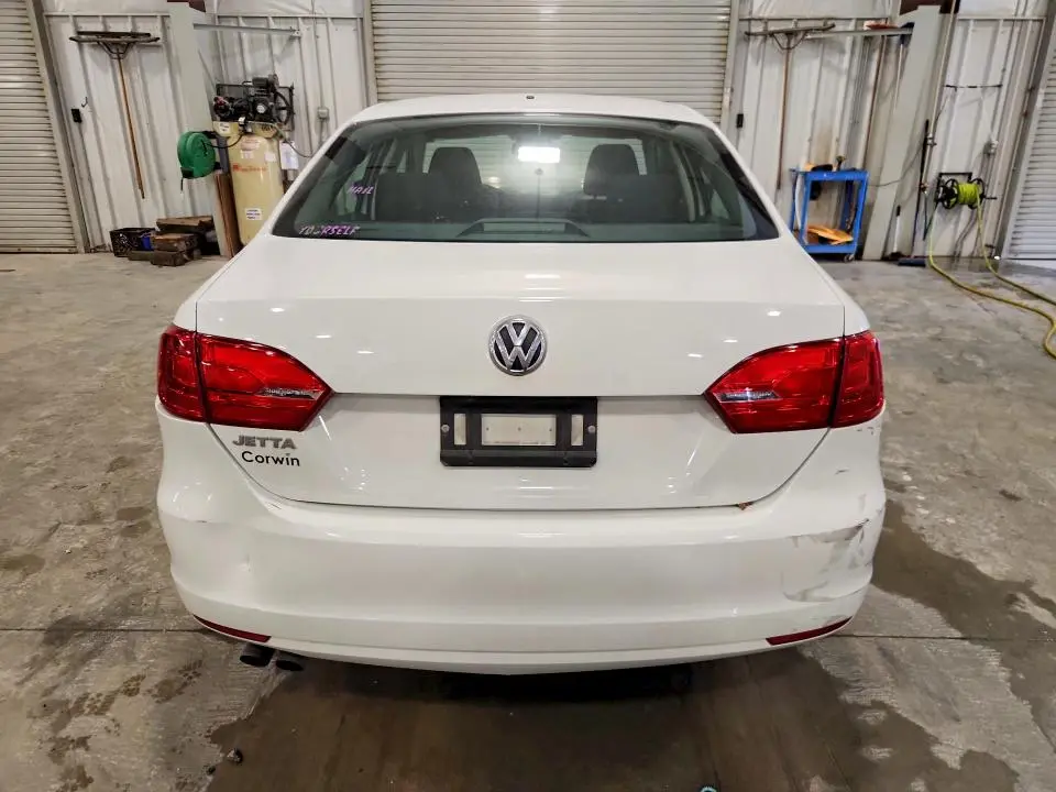 2014 VOLKSWAGEN JETTA BASE  