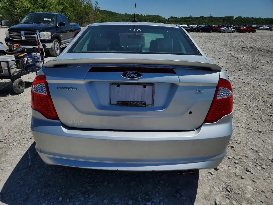 2011 FORD FUSION SE  