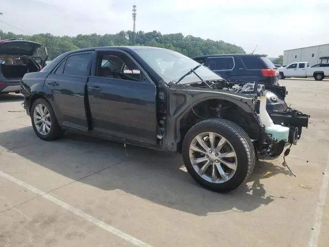 2019 CHRYSLER 300 LIMITED  