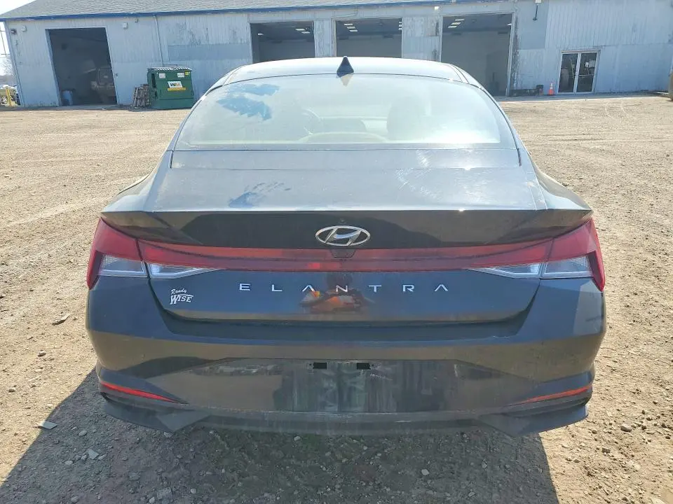 2022 HYUNDAI ELANTRA SEL  