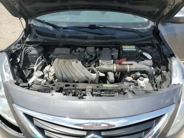 2017 NISSAN VERSA S  