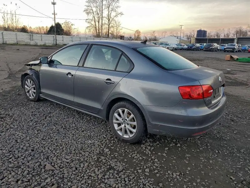 2012 VOLKSWAGEN JETTA SE  