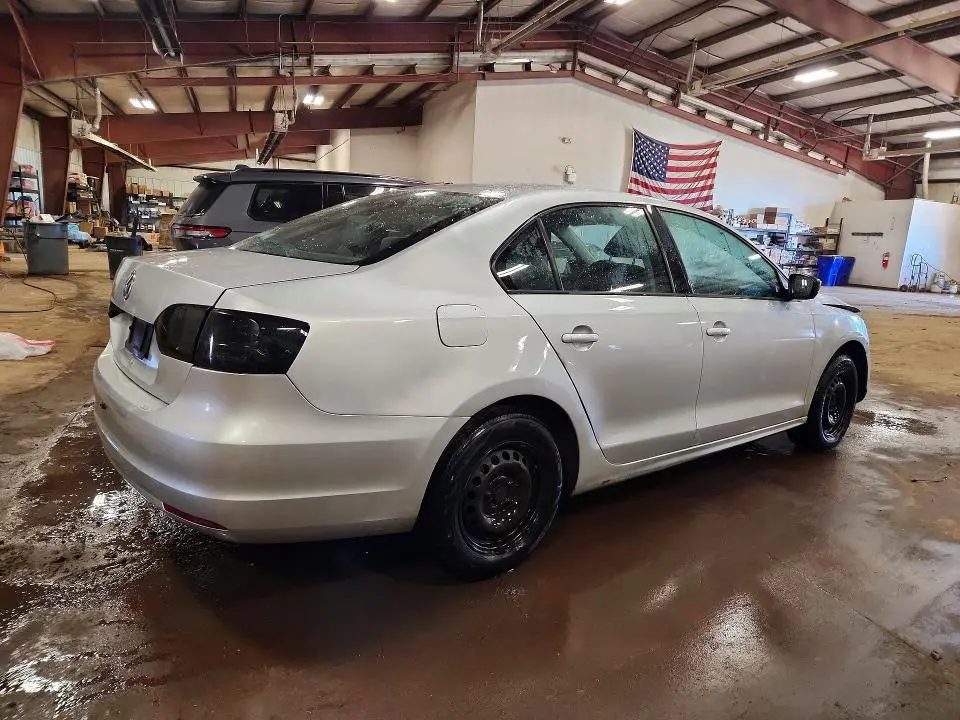 2012 VOLKSWAGEN JETTA BASE  