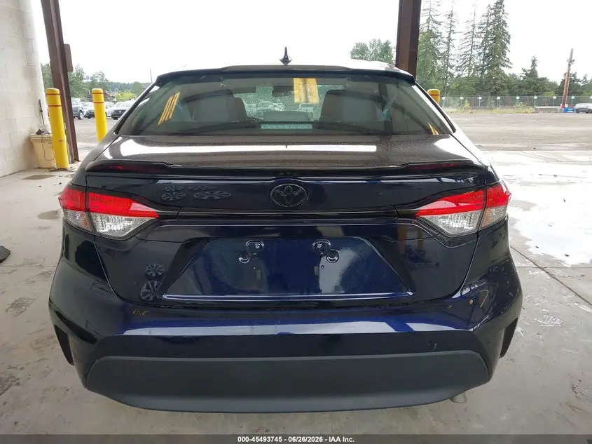 2025 TOYOTA COROLLA LE
