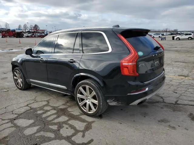 2017 VOLVO XC90 T6  