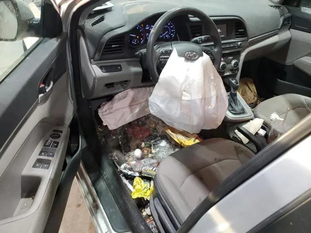 2019 HYUNDAI ELANTRA SE  