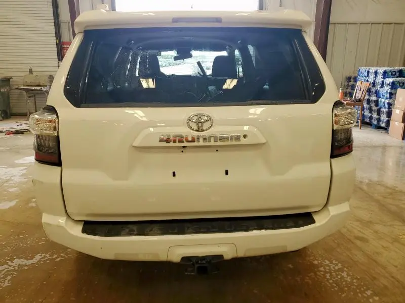 2018 TOYOTA 4RUNNER SR5  