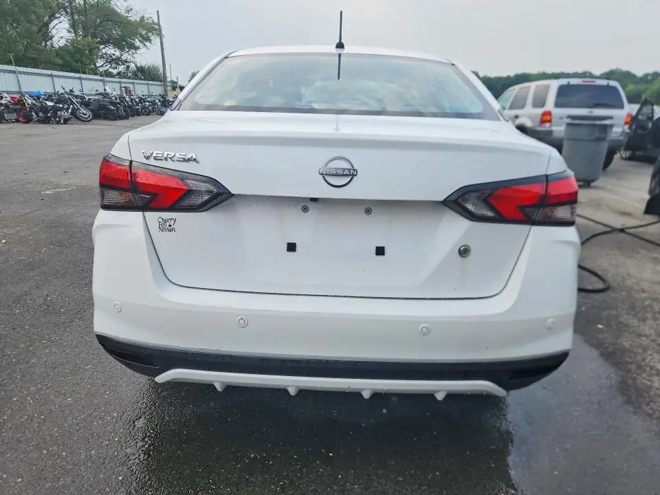 2025 NISSAN VERSA S  