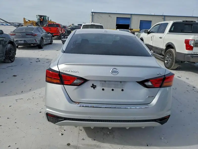 2021 NISSAN ALTIMA SV  