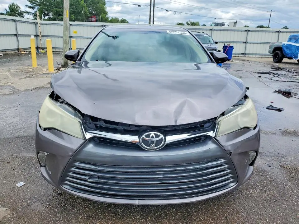 2015 TOYOTA CAMRY XLE  