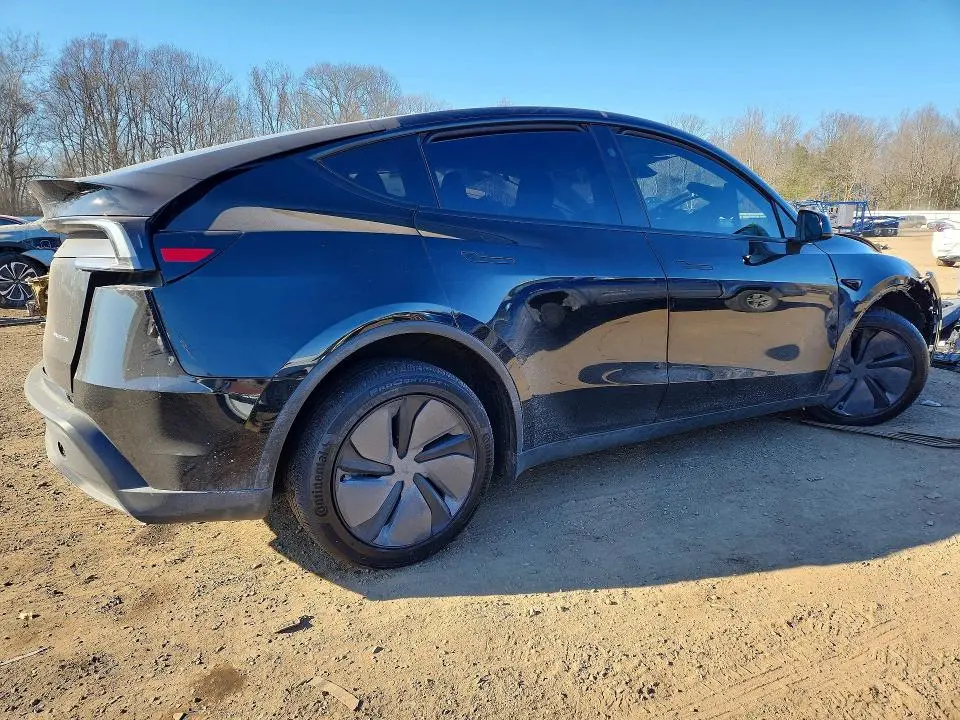 2026 TESLA MODEL Y   