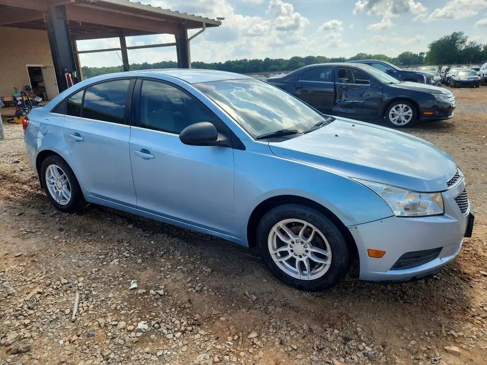 2012 CHEVROLET CRUZE LS  