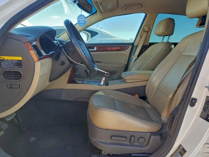 2013 HYUNDAI GENESIS 3.8L  