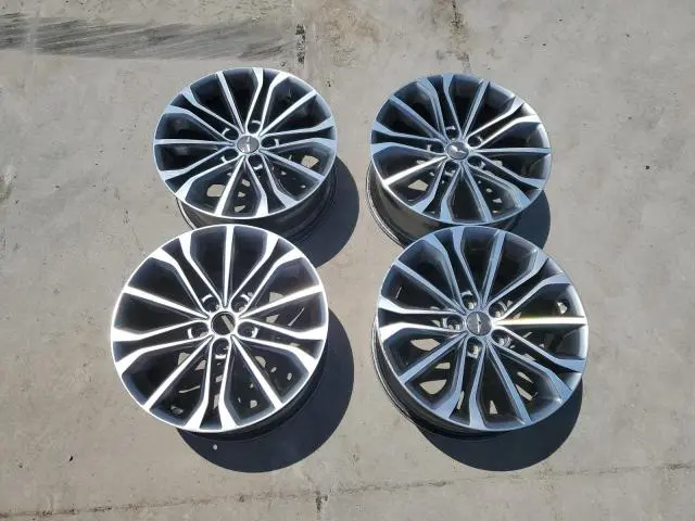 2017 GENESIS G80 BASE  