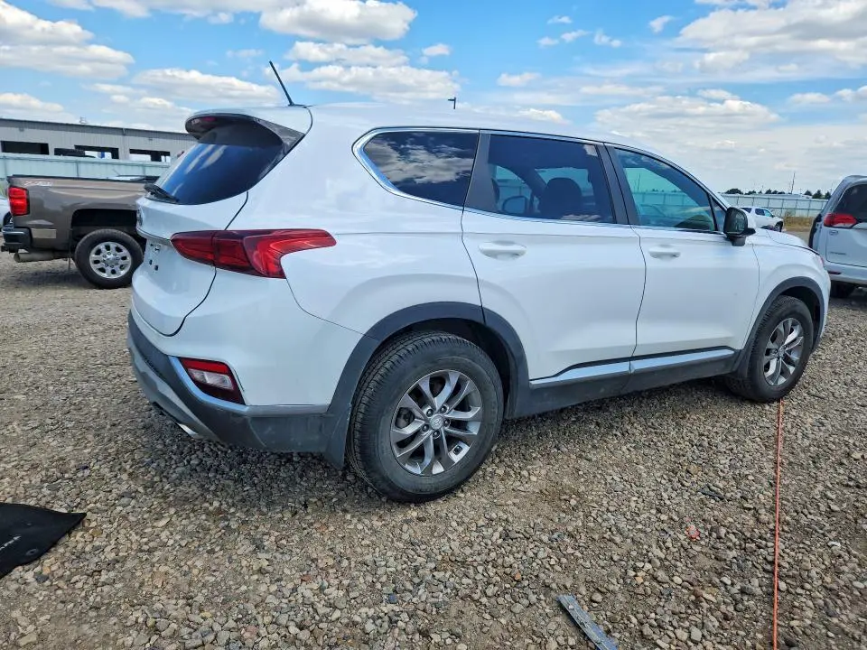 2020 HYUNDAI SANTA FE SE  