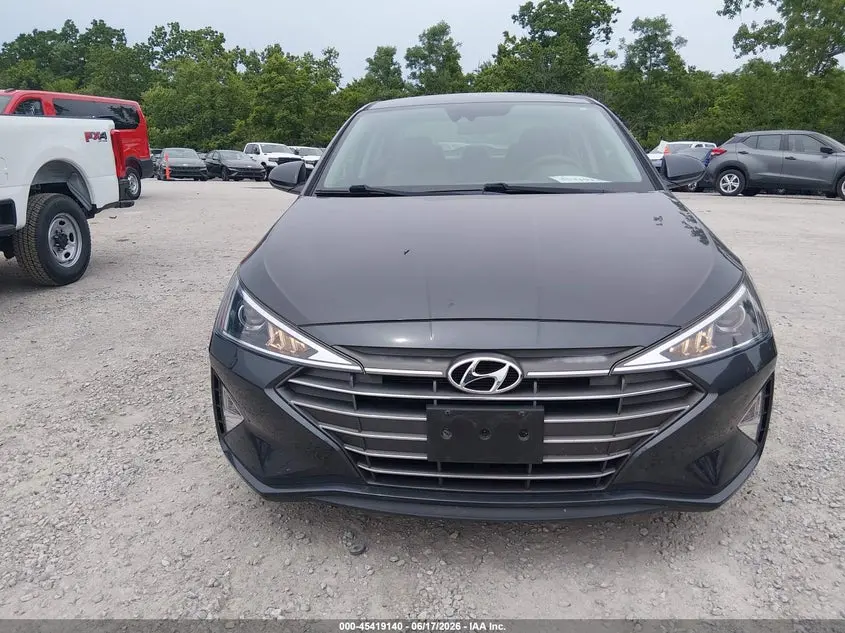 2020 HYUNDAI ELANTRA SE