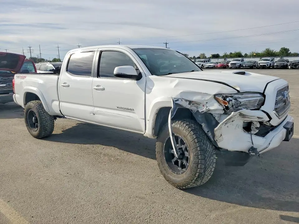 2017 TOYOTA TACOMA TRD SPORT  