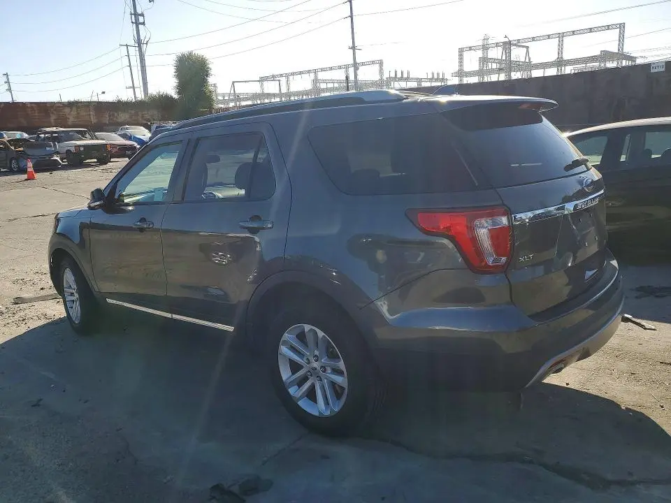 2017 FORD EXPLORER XLT  
