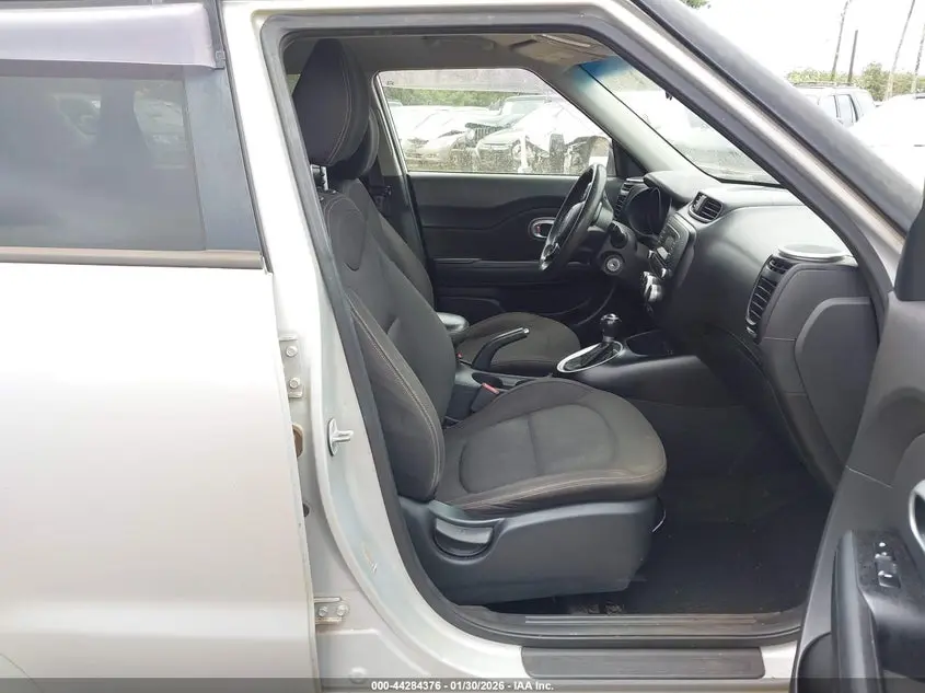 2015 KIA SOUL  