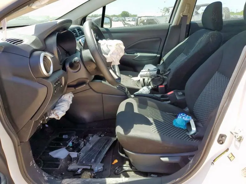 2021 NISSAN VERSA S  
