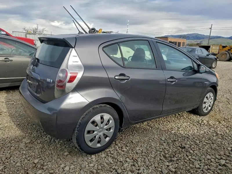 2013 TOYOTA PRIUS C   