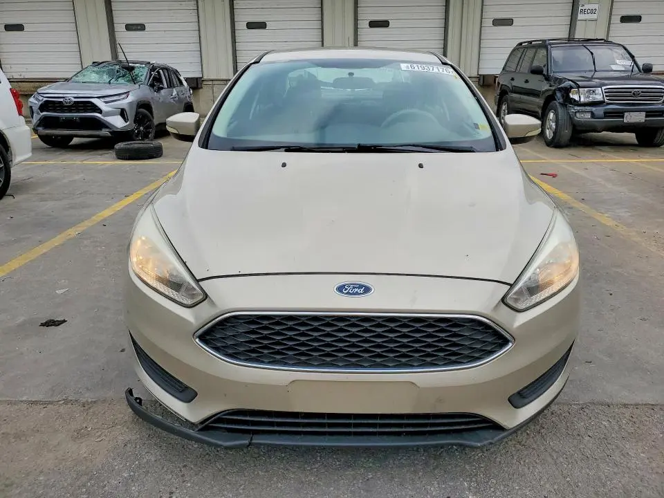 2017 FORD FOCUS SE  