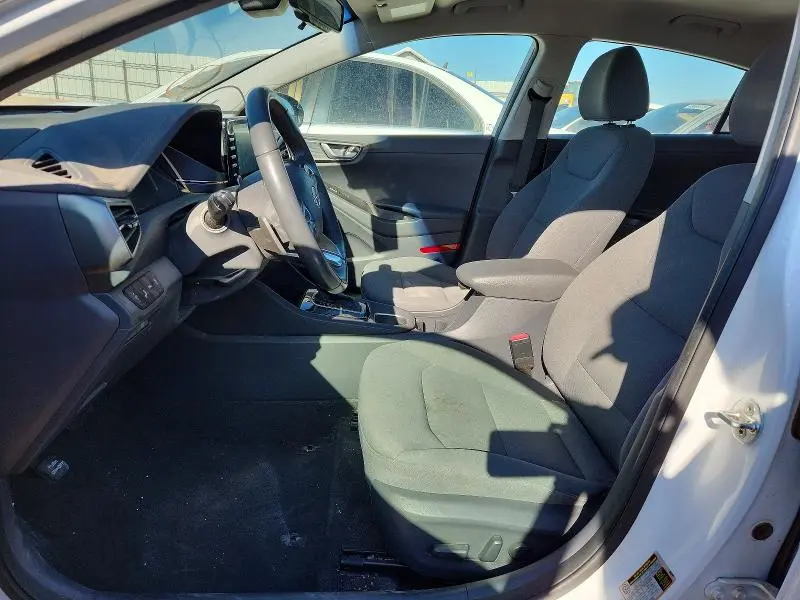 2020 HYUNDAI IONIQ SE  