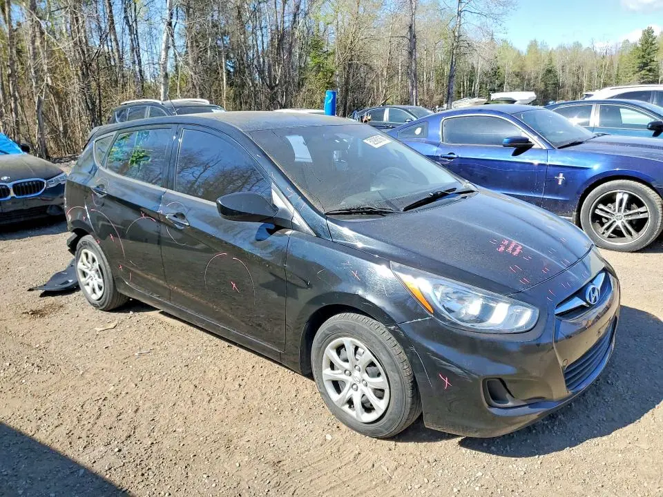 2013 HYUNDAI ACCENT GS  