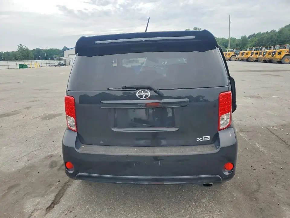 2013 SCION XB BASE  