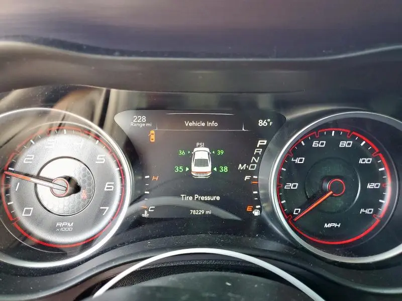 2016 DODGE CHARGER SE  