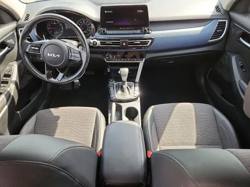 2022 KIA SELTOS S  
