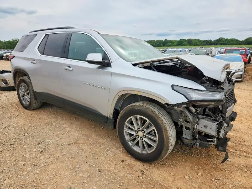 2022 CHEVROLET TRAVERSE LT  