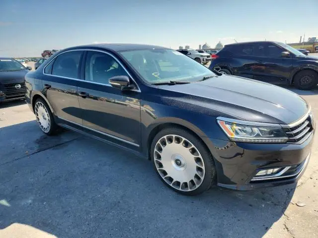 2017 VOLKSWAGEN PASSAT SE  
