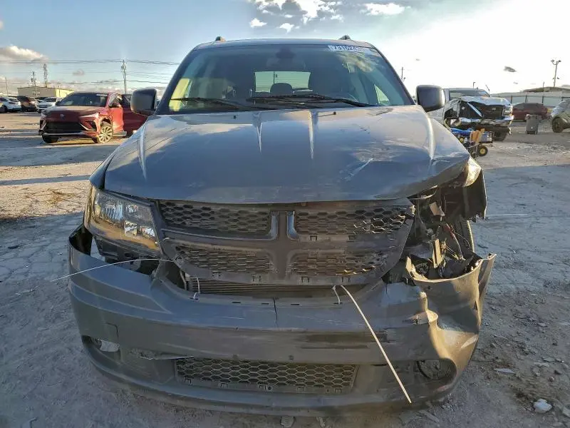 2020 DODGE JOURNEY SE  