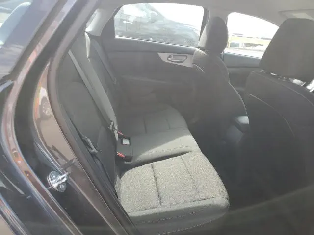 2024 KIA FORTE LX  