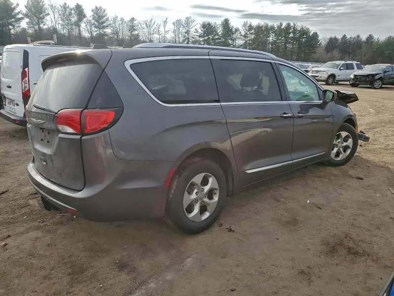 2017 CHRYSLER PACIFICA TOURING L PLUS  
