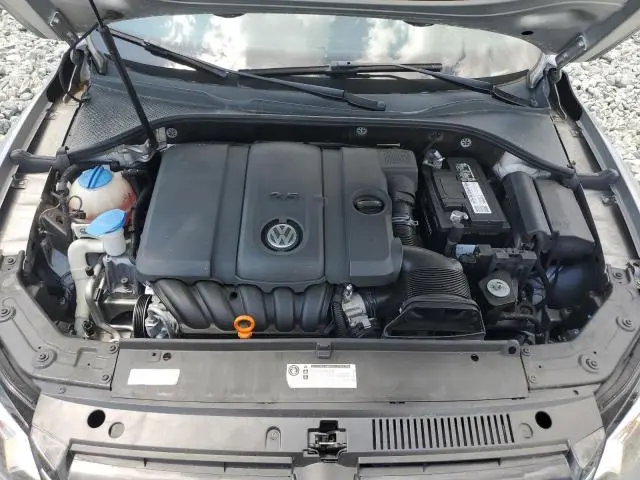2013 VOLKSWAGEN PASSAT S