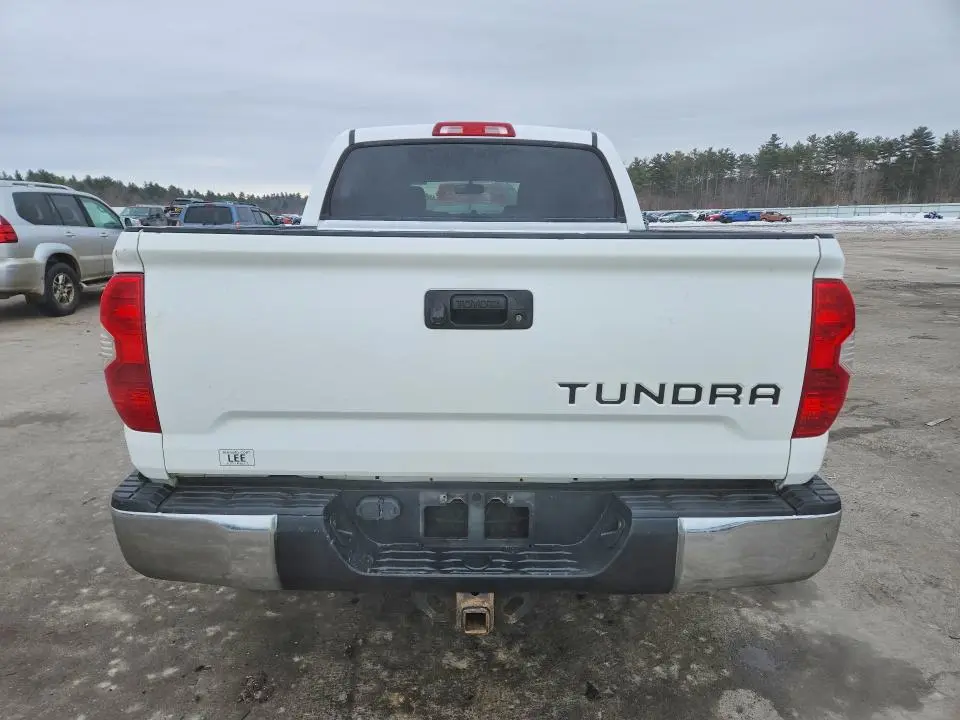 2014 TOYOTA TUNDRA CREWMAX SR5  