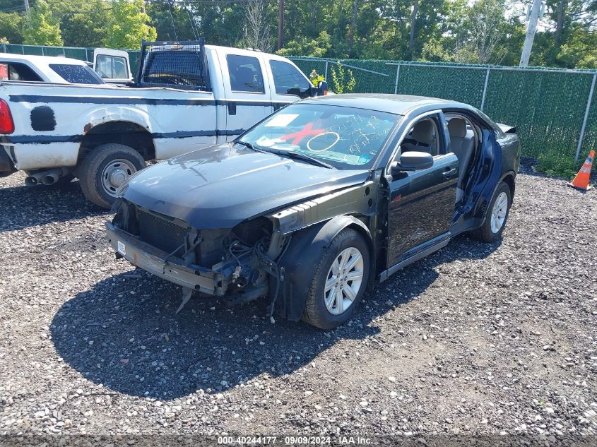 2011 FORD TAURUS SE