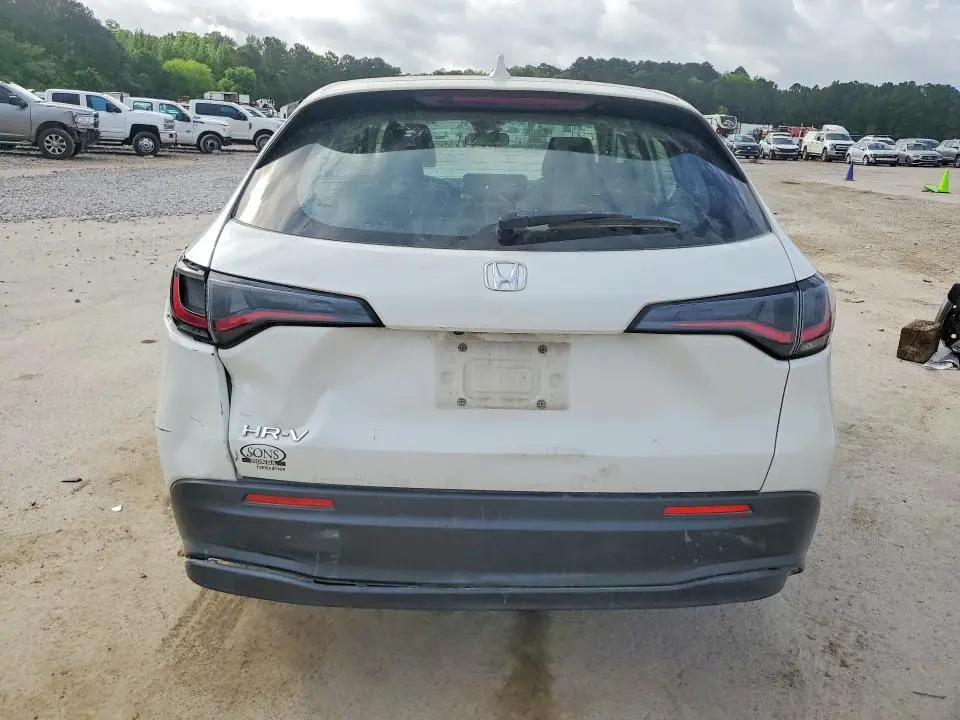 2025 HONDA HR-V LX  