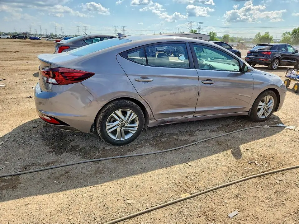 2020 HYUNDAI ELANTRA SEL  
